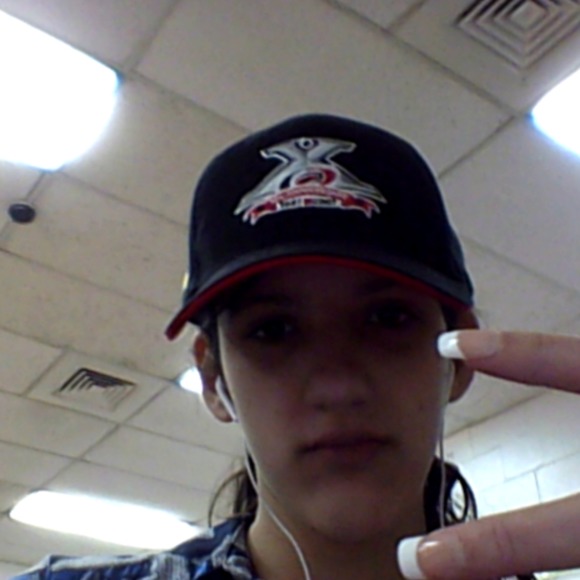 Meet your Posher, Andrea - Picture 1 of 1